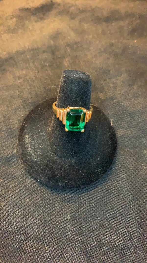 The Emerald Star Golden Ring