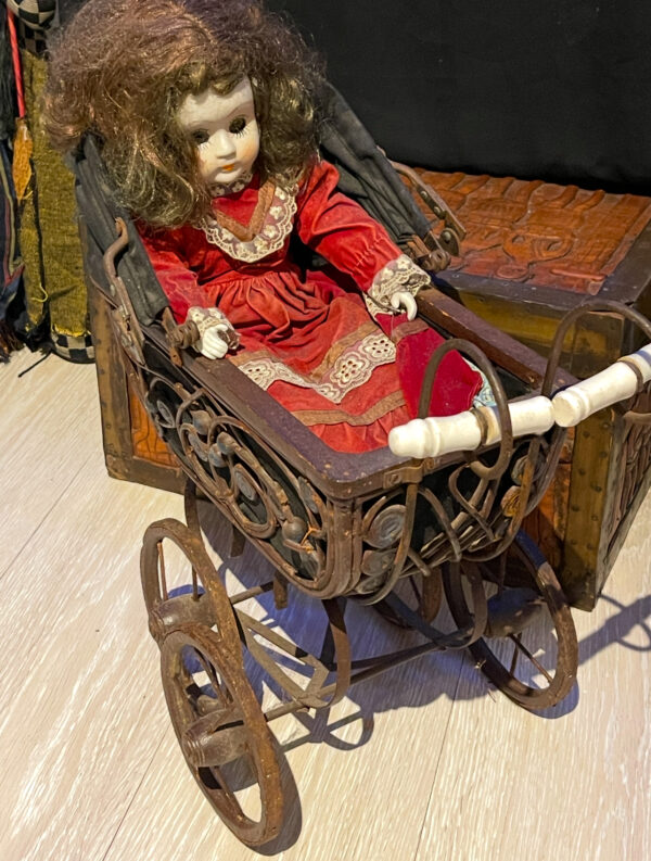 Victorian Doll Carriage