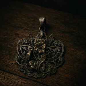 Vampire pendant Austria 1800 haunted